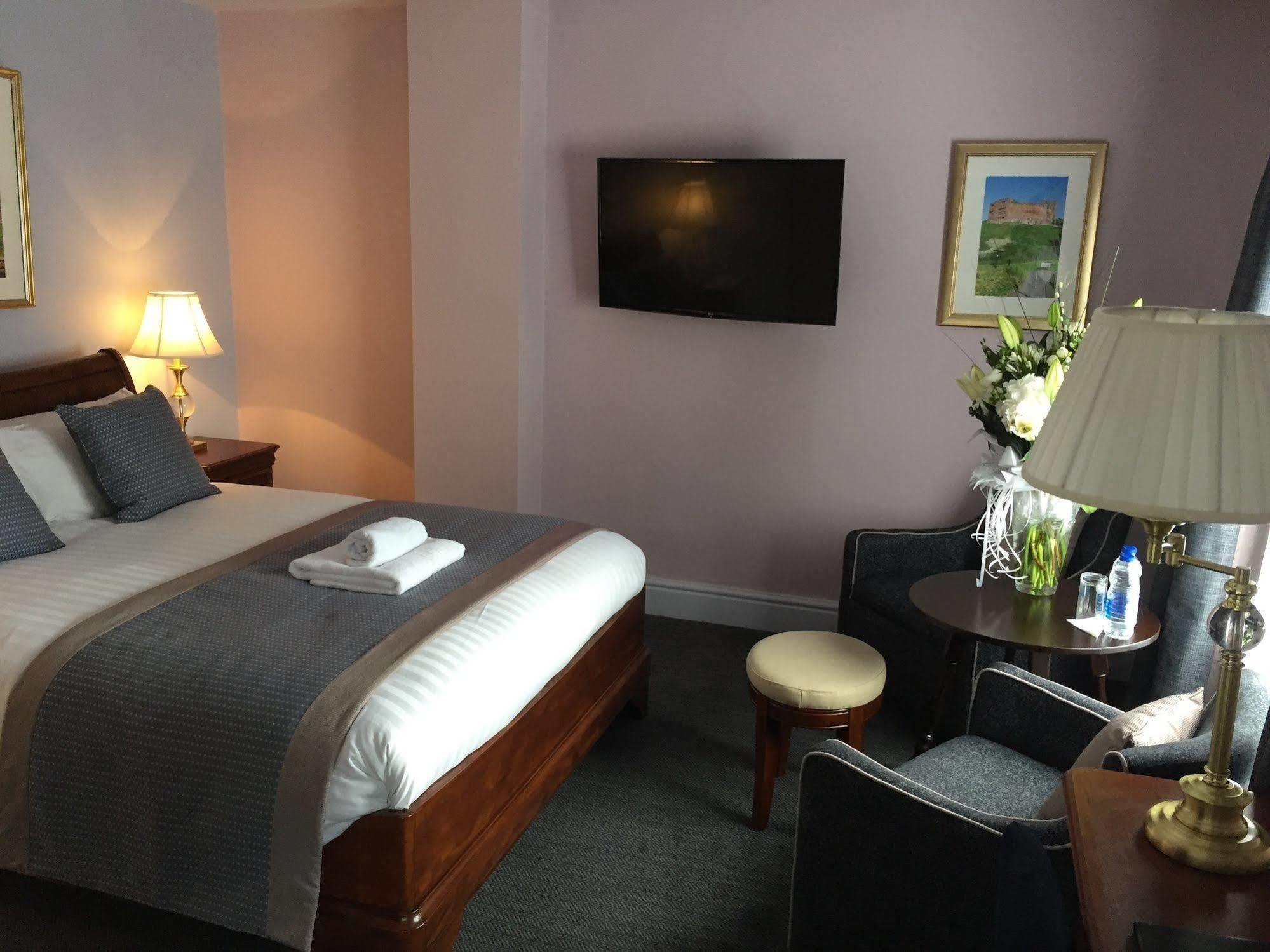 Castle Hotel Tamworth Ngoại thất bức ảnh