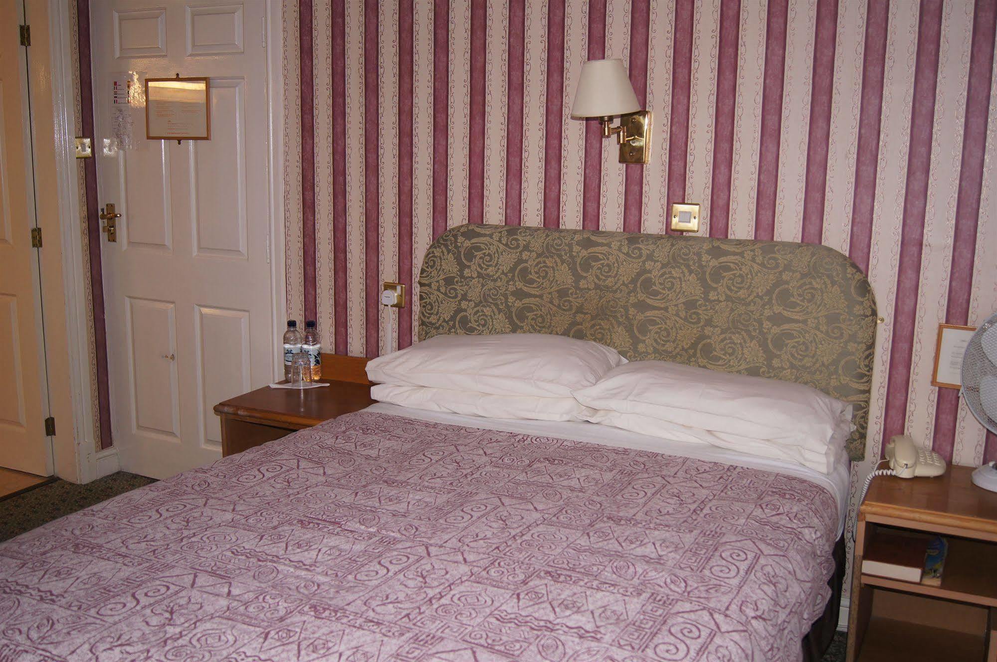 Castle Hotel Tamworth Ngoại thất bức ảnh
