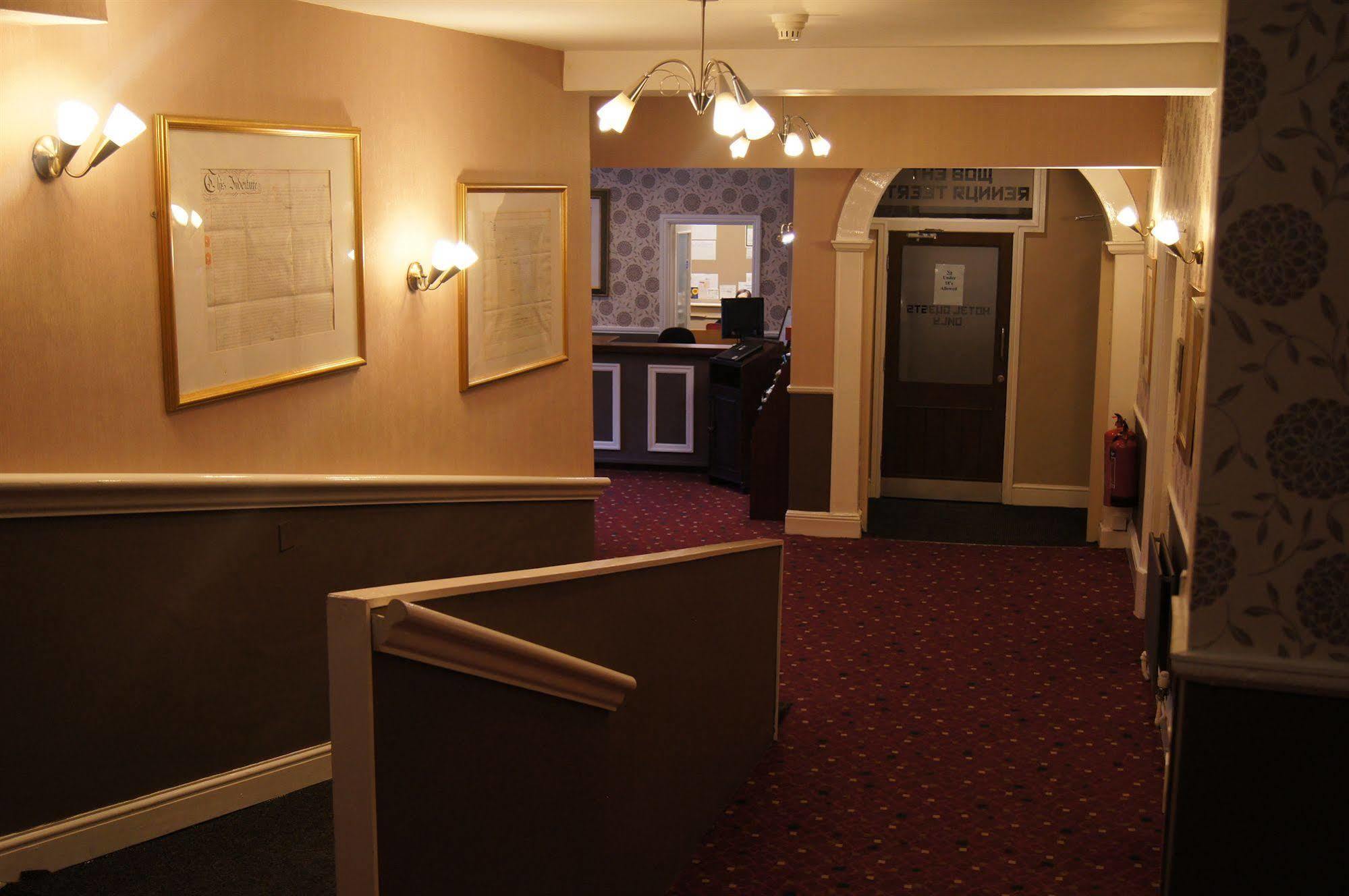 Castle Hotel Tamworth Ngoại thất bức ảnh